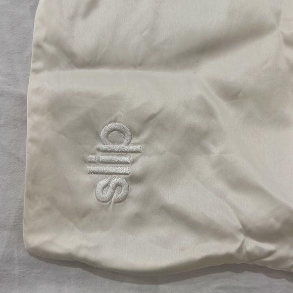 slip Cream QUEEN ZIPPERED PILLOWCASE